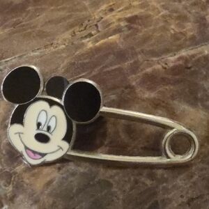 Disney Pin - First Release Mickey Mouse Clothes Pin Collector Trading Pin